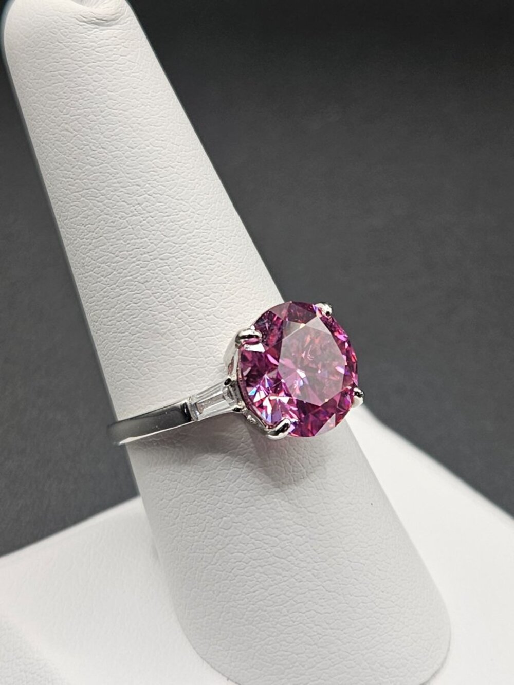 925 STERLING SILVER MOISSANITE 5CTW PINK SOLITAIRE RING SIZE 8 - Picture 3 of 6